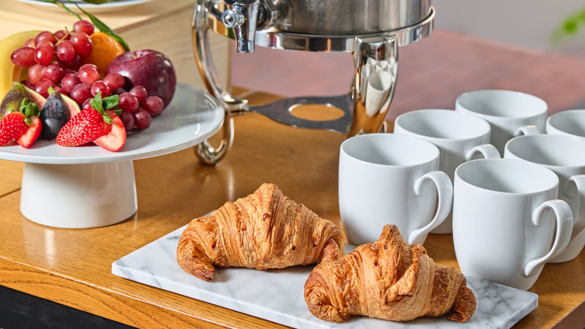 continental breakfast display