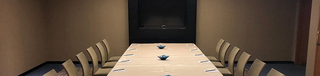 Comstock Room with TV