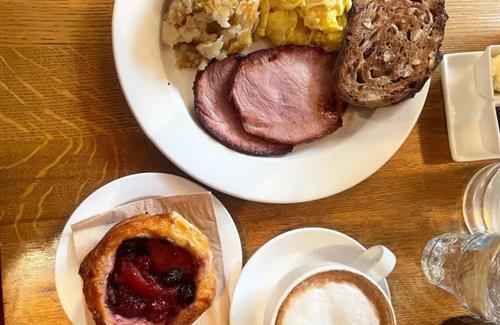 breakfast at henrietta's table