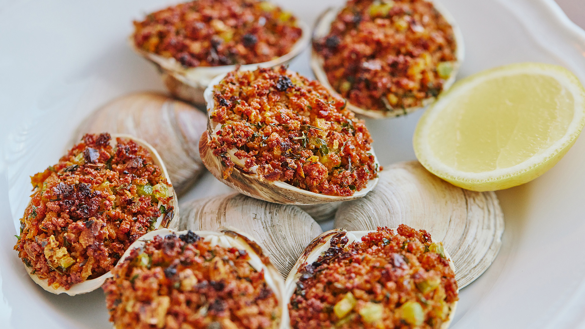 Clams with lemon